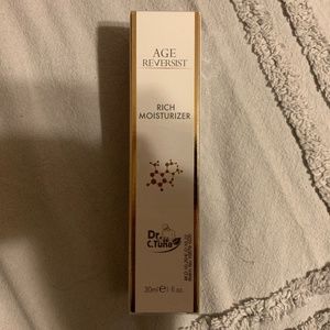 Farmasi Age Reversist Moisturizer